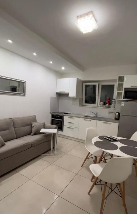 Apartment Emica Split Exteriör bild