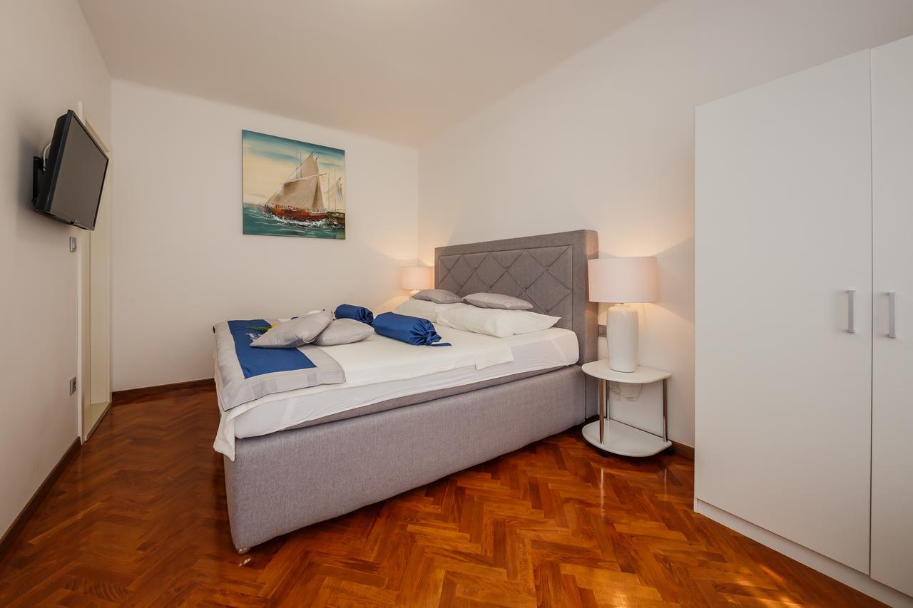 Apartment Emica Split Exteriör bild