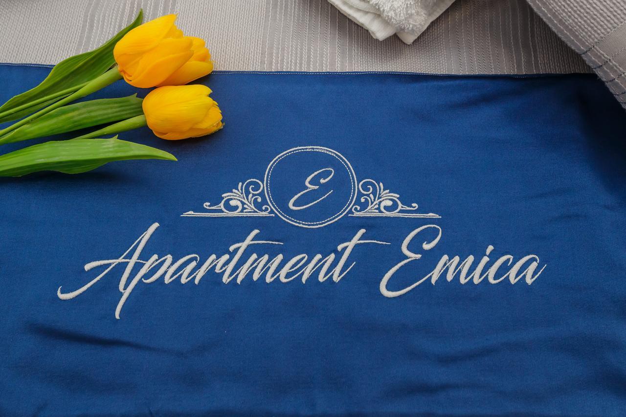 Apartment Emica Split Exteriör bild